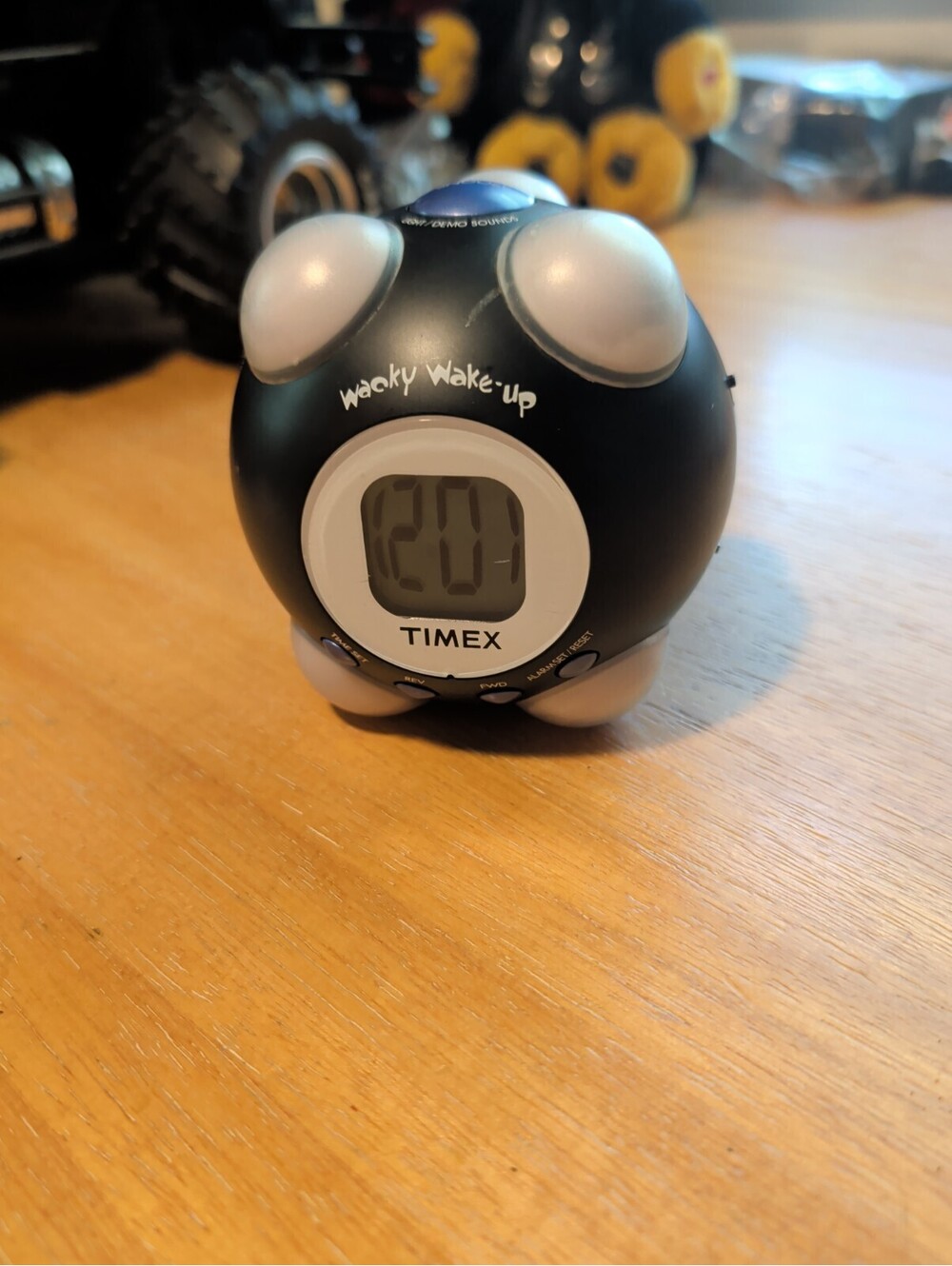 Timex T156B Wacky Wake Up Vibrating & Talking Alarm Clock Used Working Condition